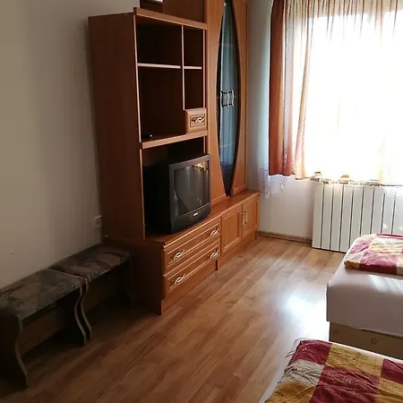 Dunakanyar Guest house God