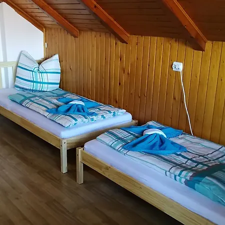 Dunakanyar Guest house God